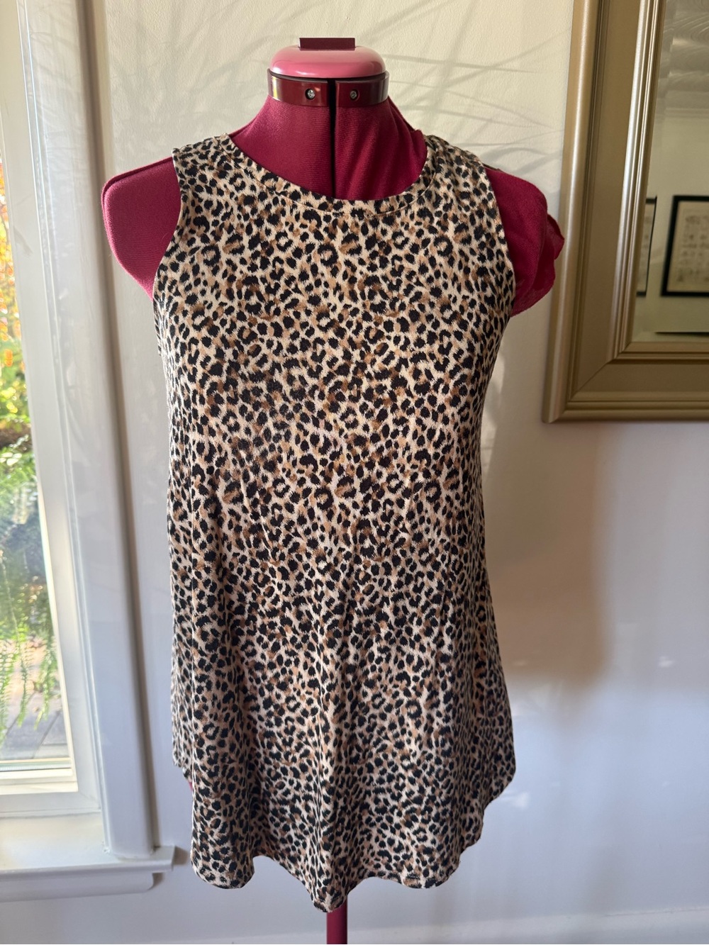 LEOPARD PRINT TANK TOP
